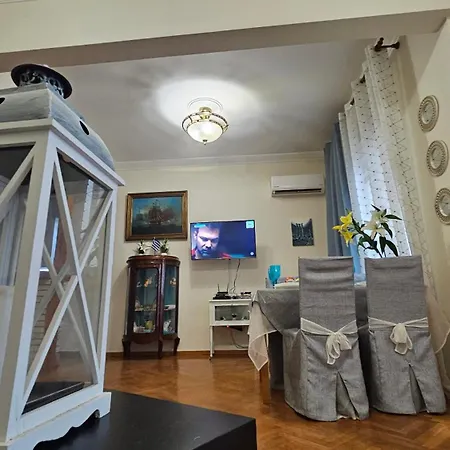 Rent Near Sea In The Center Athens