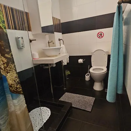 Rent Near Sea In The Center Apartment Athens