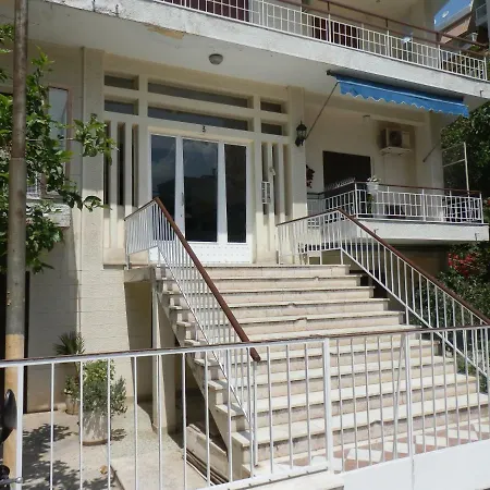Rent Near Sea In The Center Apartment *