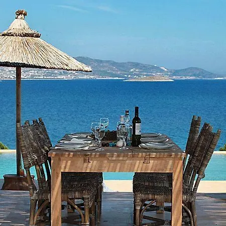 Rent Near Sea In The Center Apartment Athens
